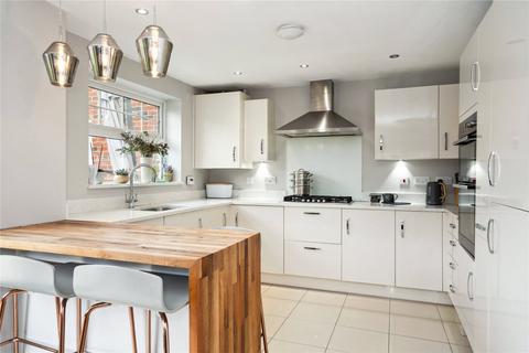 21 Bartone Place, Thame, OX9 3ED