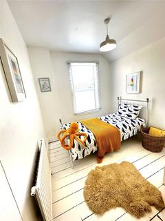 38 Croft Road, Thame, OX9 3JF