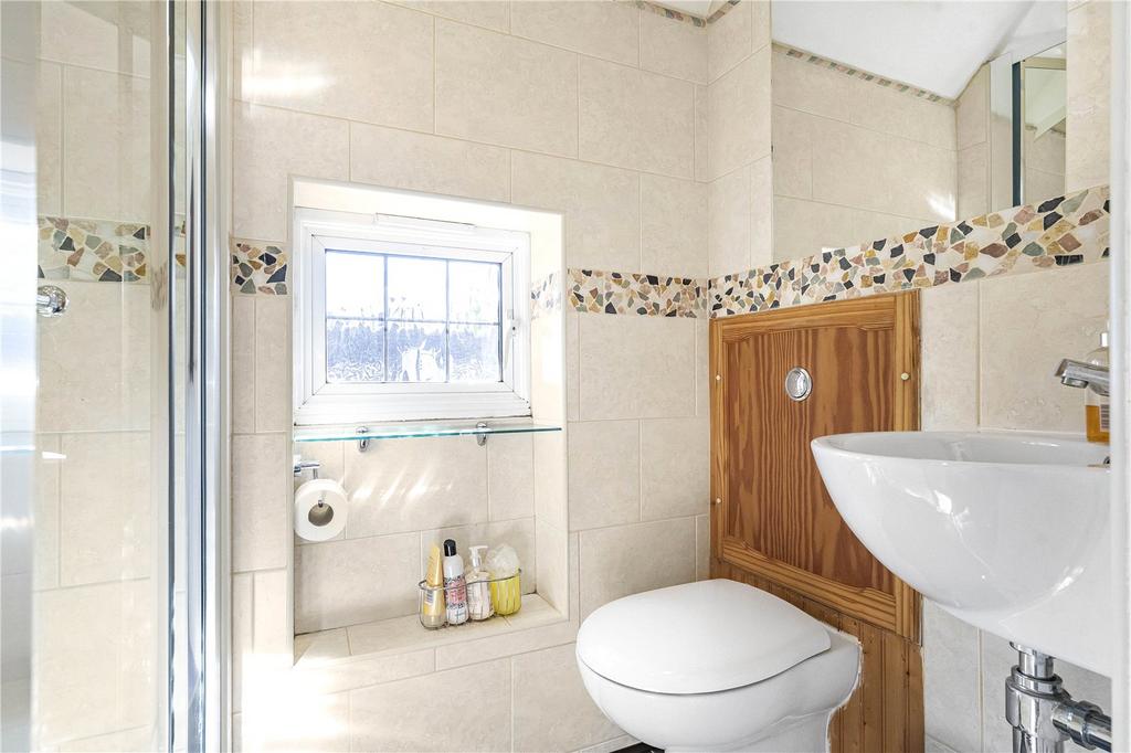 Ensuite To Bed Five