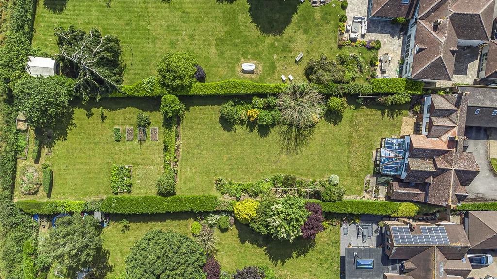 Drone Of Plot