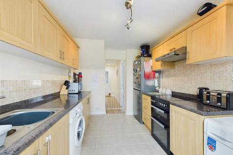 4 Bramhope Close, Worcester, WR4 0BG