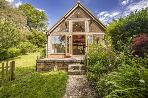 3 bedroom detached house to rent, Blenheim Barn, Ewelme, OX10