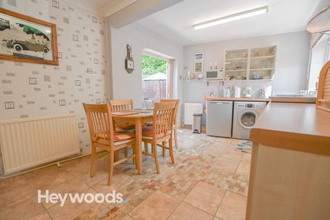 2 bedroom detached bungalow for sale, Briarbank Close, Hanford, Stoke on Trent