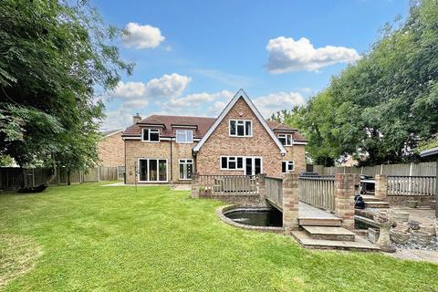 5 bedroom detached house for sale, Hallam Court, Billericay CM12