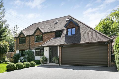 5 bedroom detached house for sale, Wexfenne Gardens, Surrey GU22