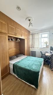 1 bedroom flat to rent, Bath Road, Hounslow TW5
