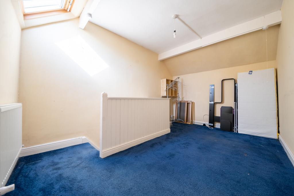 2nd Floor Landing