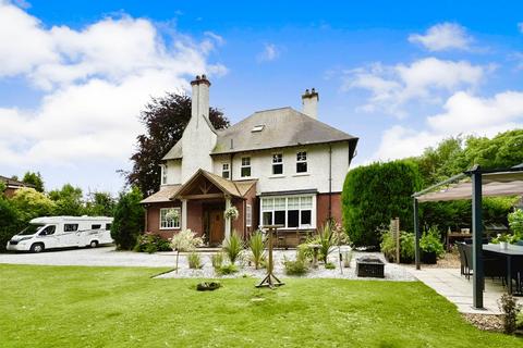 6 bedroom semi-detached house for sale, Rainford Road, St Helens