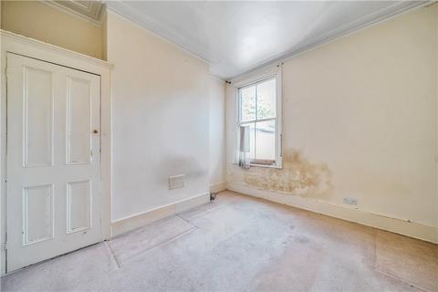 2 bedroom apartment for sale, Cleveland Park Avenue, London