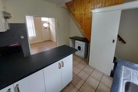 2 bedroom terraced house for sale, Albany Street, York YO26