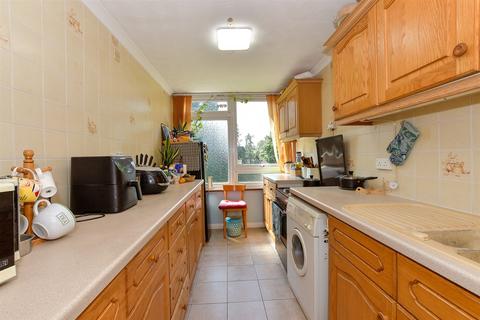 2 bedroom flat for sale, Kirby Close, Ilford, Essex