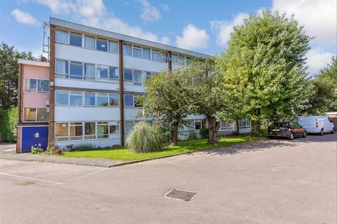 2 bedroom flat for sale, Kirby Close, Ilford, Essex