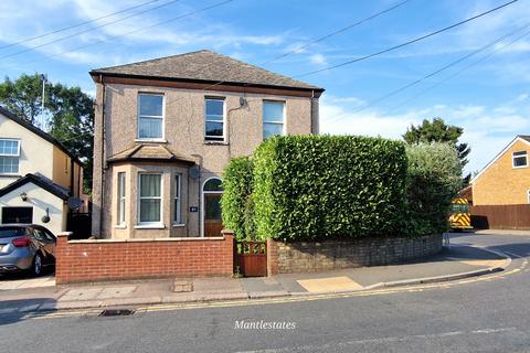 undefined, Victoria Road EN4 9PH