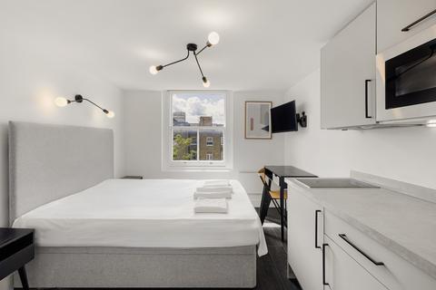 Studio to rent, Clanricarde Gardens, London W2