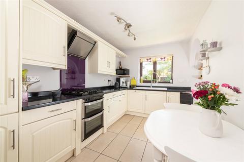 4 bedroom detached house for sale, Gatewick Lane, Caldecotte, Milton Keynes, Buckinghamshire, MK7