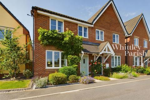 3 bedroom semi-detached house for sale, Harvest Road, Attleborough NR17