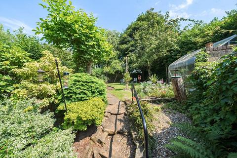 4 bedroom semi-detached house for sale, Church Road, Horsforth, LS18