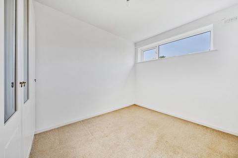 27 Wantage Road, London, SE12 8NA