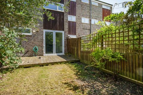 27 Wantage Road, London, SE12 8NA