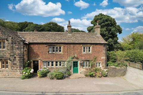 2 bedroom semi-detached house for sale, Tong Lane, West Yorkshire, BD4