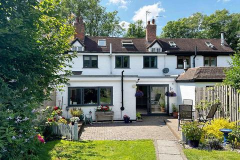 3 bedroom terraced house for sale, Austy Cottages, Stratford Road, Wootton Wawen, Henley-in-Arden