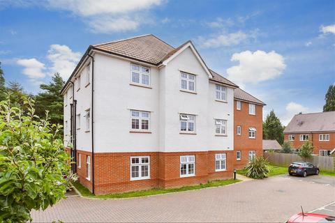 2 bedroom flat for sale, Heath Grove, Herne Bay, Kent