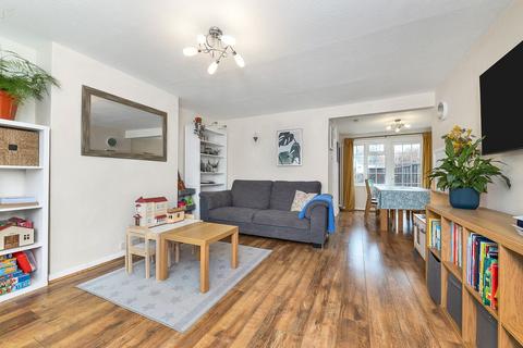 3 bedroom terraced house for sale, Malvern, Cambridge CB1