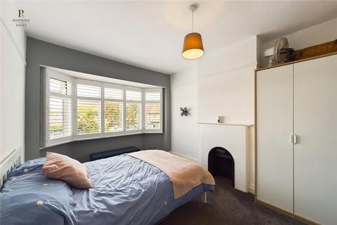 9 Leechcroft Road, Wallington, SM6 7JF