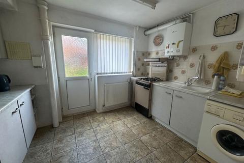 3 bedroom terraced house for sale, Gainsborough Road, Corby NN18