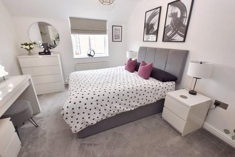 3 bedroom apartment for sale, Ironstone Drive, Leeds, West Yorkshire