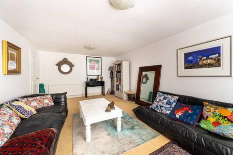 2 bedroom flat for sale, Westbourne Terrace, Lancaster Gate, London, W2