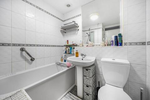 213a Worsley Bridge Road, Beckenham, BR3 1RW