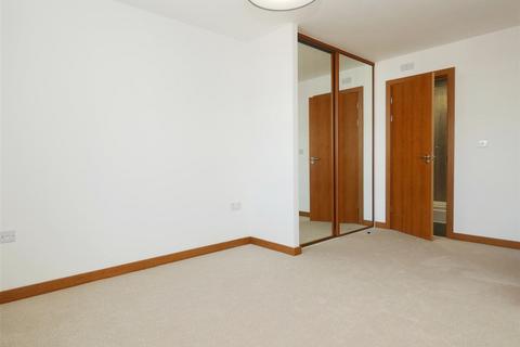 27 Waters Edge, Canterbury, CT1 1WX