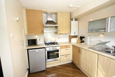 2 bedroom flat to rent, Duddingston Park South, Duddingston, Edinburgh, EH15