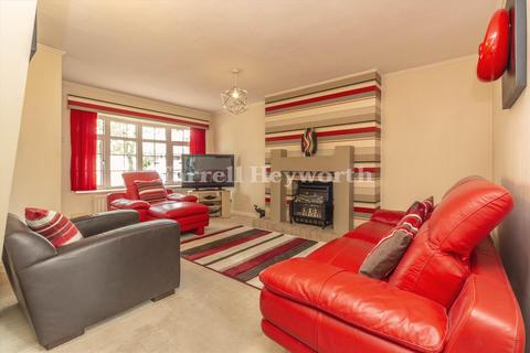 3 bedroom house for sale, Hazelwood Close, Leyland PR25