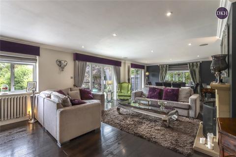 4 bedroom detached house for sale, Langley Road, Kings Langley WD4