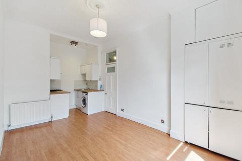 1 bedroom flat to rent, Pollokshaws Road, Flat 2-2, Shawlands, Glasgow, G41 3XA