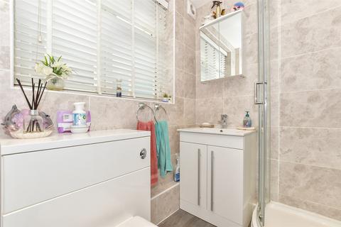 93 Dunes Road, Greatstone, New Romney, TN28 8SW