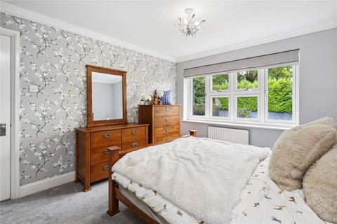 2 Uplands Drive, Oxshott, Leatherhead, KT22 0JD
