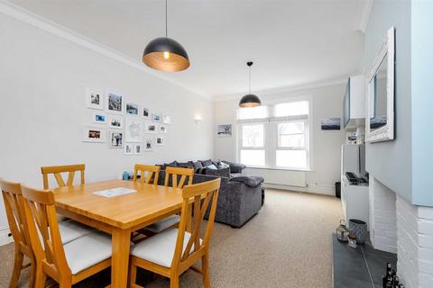 2 bedroom apartment for sale, Chandos Road, London, NW2