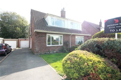 3 bedroom semi-detached house to rent, Robyns Way, Sevenoaks, Kent, TN13