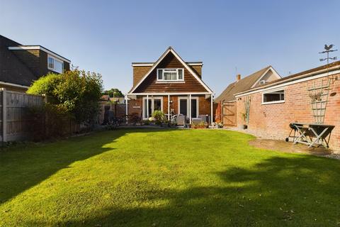 4 bedroom detached house for sale, Goodwood Close, Cowplain PO8