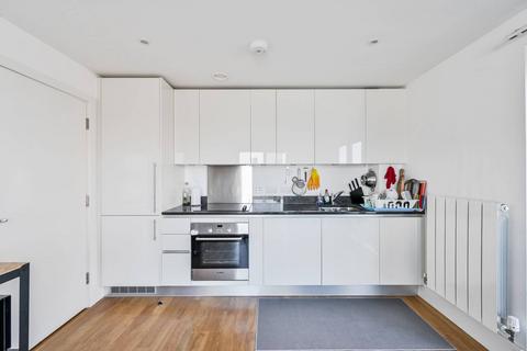 3 bedroom flat for sale, West Carriage House, Woolwich Riverside, London, SE18