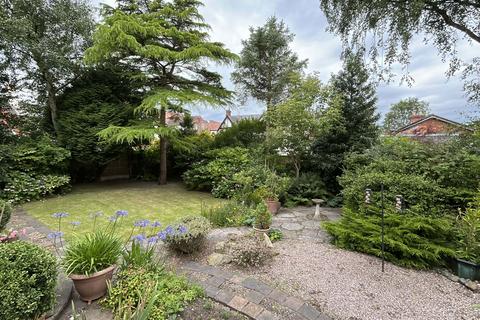 2 bedroom semi-detached bungalow for sale, Manchester Road, Southport PR9