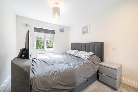 49 Bryan Gardens, Binfield, Bracknell, RG42 4JQ