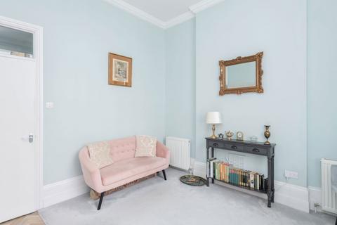 Flat 2, 138 Warwick Way, London, SW1V 4JD