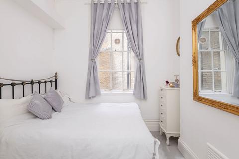 Flat 2, 138 Warwick Way, London, SW1V 4JD
