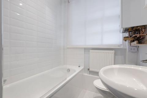 Flat 2, 138 Warwick Way, London, SW1V 4JD