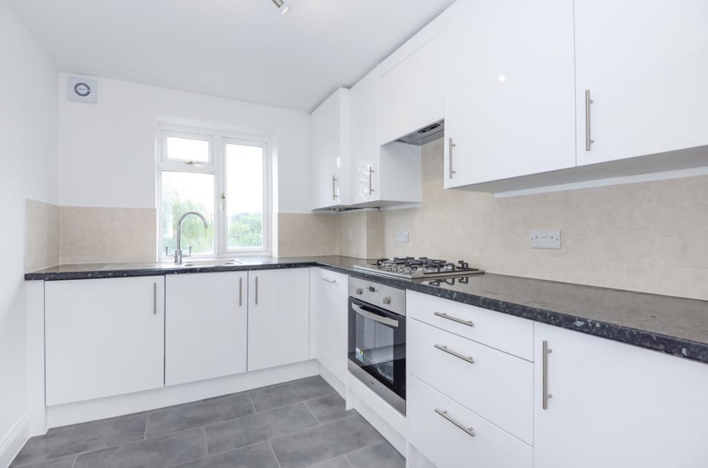 Summerland Gardens Muswell Hill N10 1 bed flat - £1,650 pcm (£381 pw)