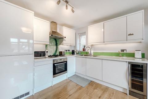 2 bedroom flat for sale, Woodville Road, Thornton Heath CR7